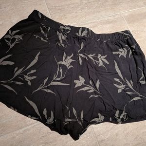 GAP Printed Flowy Shorts